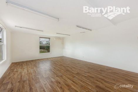 Property photo of 22 Angelique Grove Albanvale VIC 3021