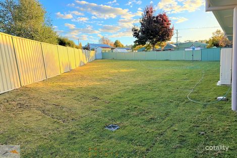 Property photo of 5 Hunt Place Blayney NSW 2799