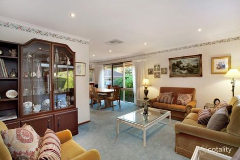 Property photo of 2 Crawley Grove Ringwood North VIC 3134