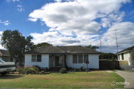 17 Oldfield St, Warilla, NSW 2528