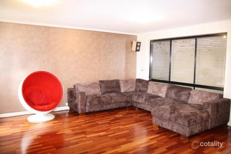 Property photo of 3 Wattle Close Meadow Heights VIC 3048