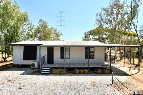 Property photo of 19 Hunter Road Muluckine WA 6401