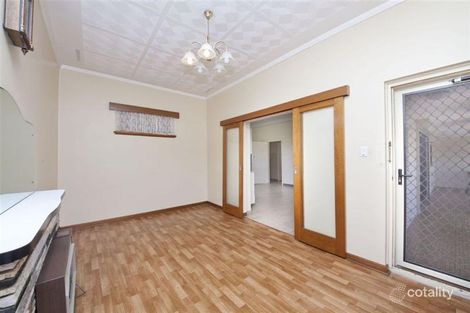 Property photo of 37 Birchley Road Yangebup WA 6164