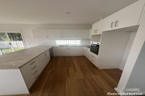 Property photo of 9 Monk Crescent Bomaderry NSW 2541