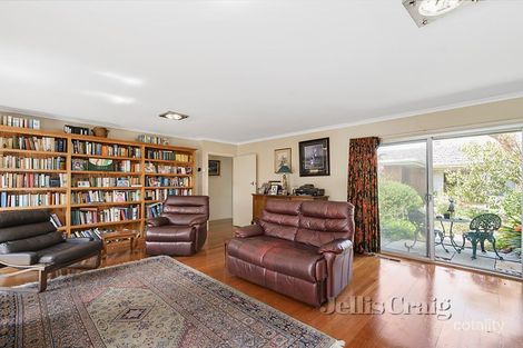 Property photo of 43 Hillside Road Mount Waverley VIC 3149