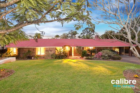 Property photo of 8 Photinia Place Bellbowrie QLD 4070