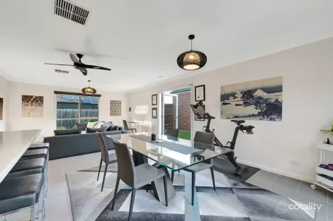 Property photo of 1/3 Bunya Place Werribee VIC 3030