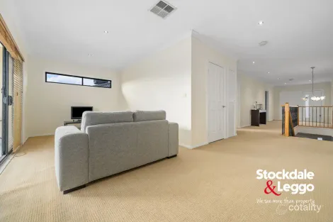 Property photo of 102 Marigold Crescent Gowanbrae VIC 3043