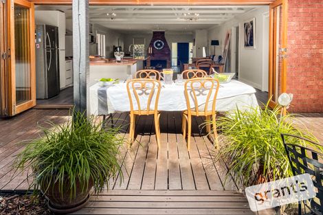 Property photo of 45 Avebury Drive Berwick VIC 3806