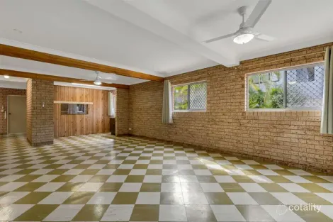 Property photo of 76 Armstrong Road Cannon Hill QLD 4170