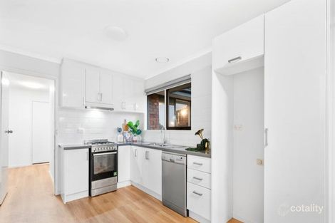 Property photo of 20 Damian Court Cranbourne VIC 3977