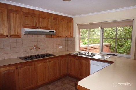 Property photo of 1/4 West Road Surrey Hills VIC 3127