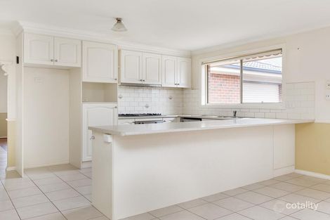 Property photo of 30 Honey Myrtle Way Cranbourne VIC 3977