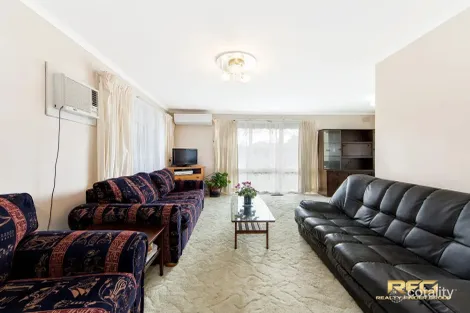 Property photo of 24 Wintersun Drive Albanvale VIC 3021