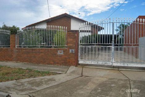 Property photo of 4 Caxton Court Kings Park VIC 3021