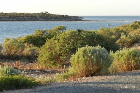 Property photo of 25 Deor Way Eba Anchorage SA 5680