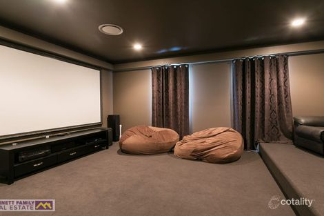 Property photo of 17 Hollanders Crescent Ormeau Hills QLD 4208