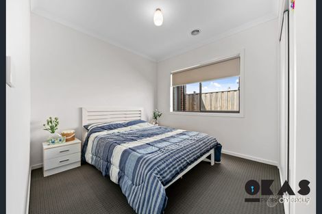 Property photo of 3 Lucille Road Point Cook VIC 3030