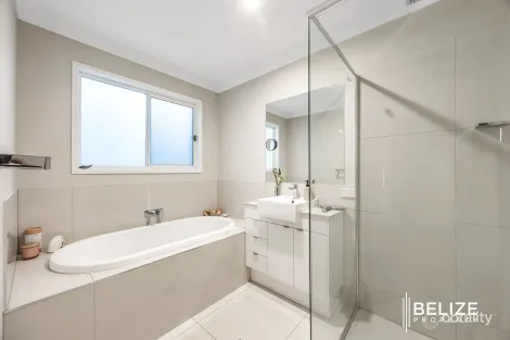 Property photo of 14 Burghardt Court Pimpama QLD 4209