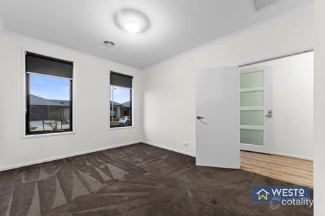 Property photo of 26 Abbeygate Drive Werribee VIC 3030
