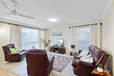 15 Tallebudgera Dr, Palm Beach, QLD 4221