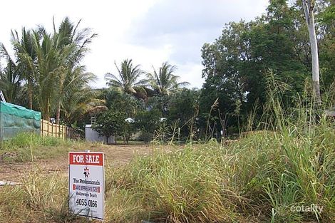 7 Salwood Cl, Holloways Beach, QLD 4878