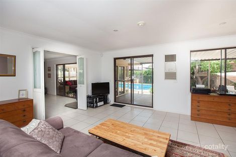 Property photo of 27 Beveridge Crescent Dubbo NSW 2830