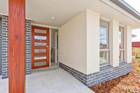 Property photo of 3/16 Ovata Close Cambridge TAS 7170