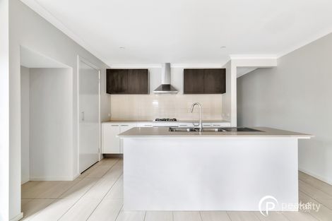 Property photo of 2 Caleana Court Cranbourne North VIC 3977