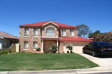 6 Cartwright Ave, Merrylands, NSW 2160