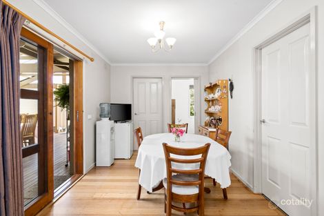 Property photo of 21 Fraser Court Sunbury VIC 3429