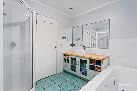 Property photo of 4 Flemington Drive Mill Park VIC 3082