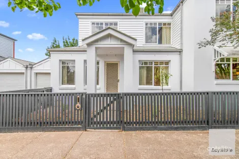 6 Sutton St, South Kingsville, VIC 3015