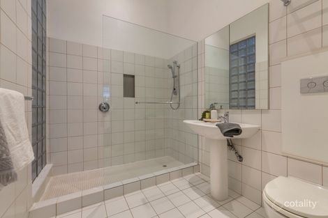 Property photo of 19 Hillside Terrace Ascot Vale VIC 3032