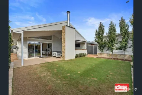 Property photo of 14 Silverwoods Boulevard Yarrawonga VIC 3730