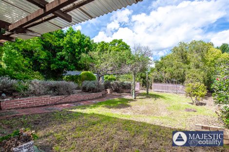 Property photo of 20 Barwon Street Lesmurdie WA 6076