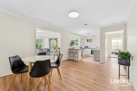 Property photo of 3 Digby Drive Romsey VIC 3434