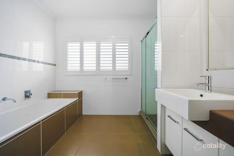 Property photo of 19 Skandia Court Newport QLD 4020