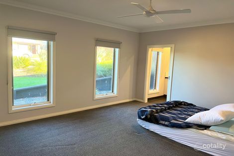 Property photo of 23 Jackson Drive Drouin VIC 3818