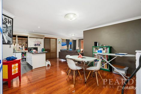 Property photo of 330 Illawarra Crescent South Ballajura WA 6066