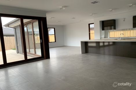 Property photo of 3 Goldstone Grove Aintree VIC 3336