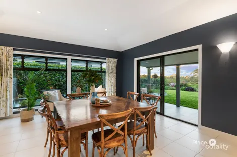 Property photo of 18 Grevillea Close Chapel Hill QLD 4069