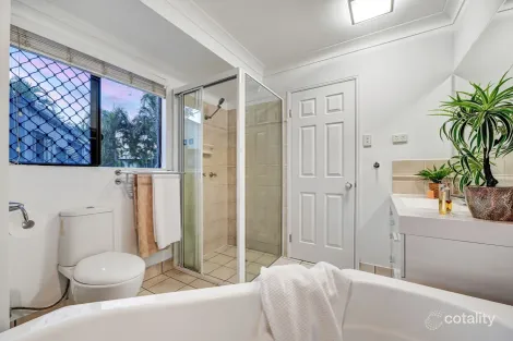 Property photo of 6 Melia Court Bushland Beach QLD 4818