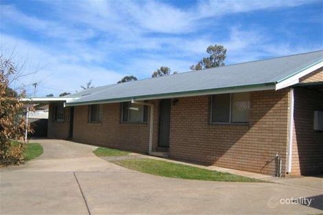 17 Dungaleer St, Cowra, NSW 2794