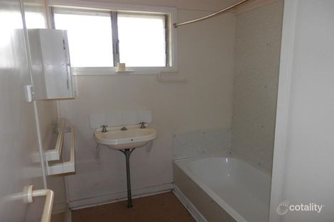 Property photo of 9 Kynance Street Leichhardt QLD 4305