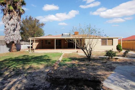 Property photo of 4 Oliver Court Middle Swan WA 6056