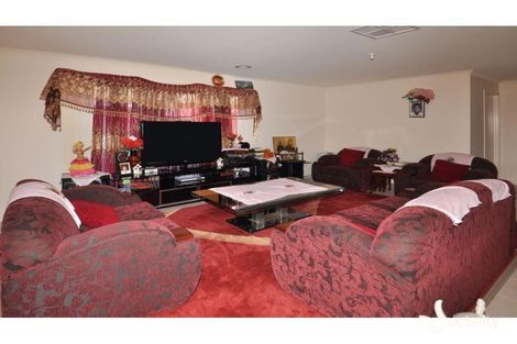 Property photo of 53 Chartwell Crescent Derrimut VIC 3026