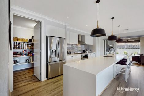 Property photo of 6 Caddie Crescent Chirnside Park VIC 3116
