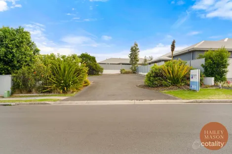 69 Basil St, South Nowra, NSW 2541