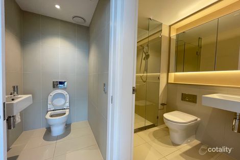 2302/915-941 Collins St, Docklands, VIC 3008